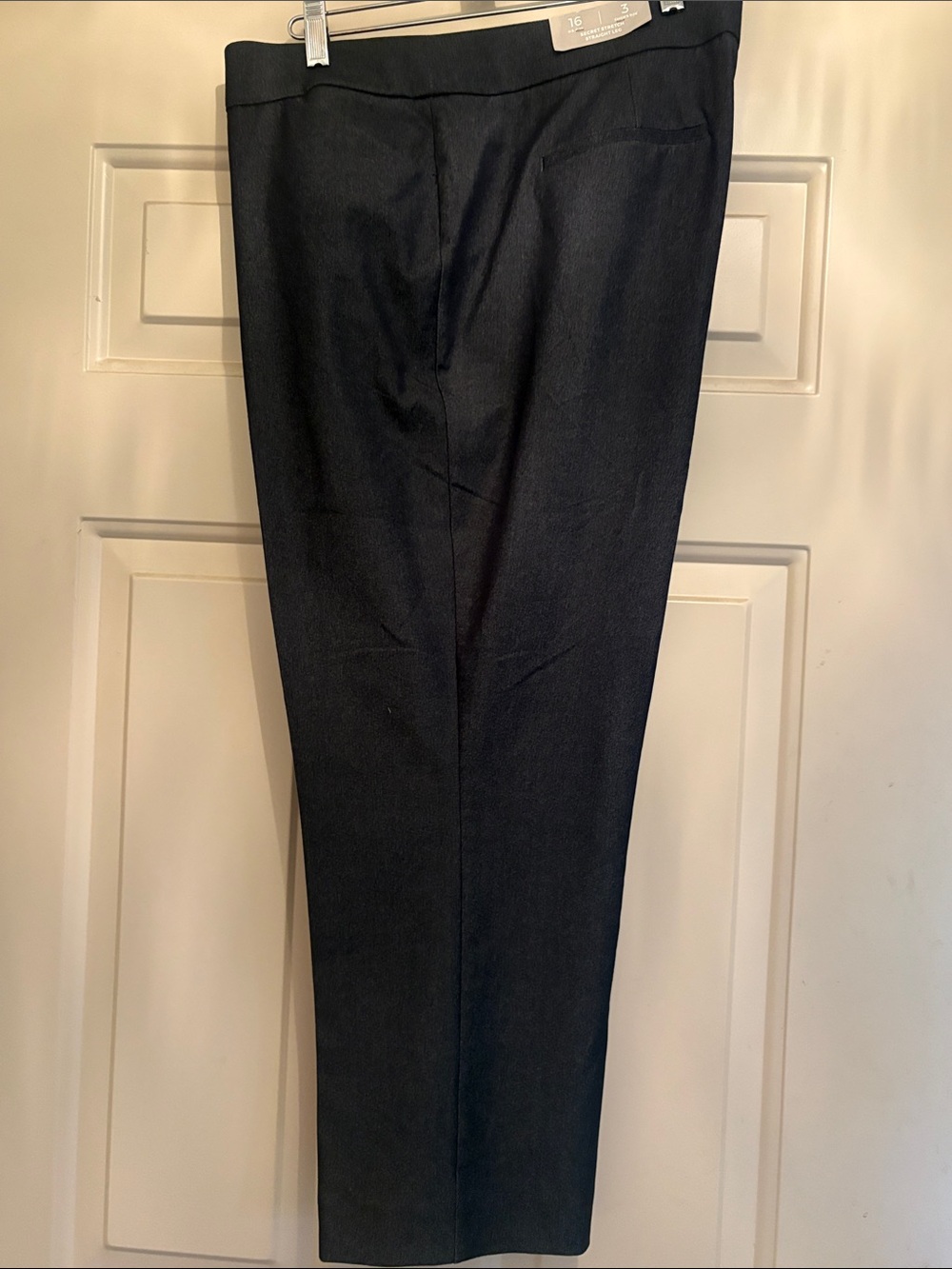 NWT Chico's Secret Stretch Straight Leg Pants in Dark Heathered Gray